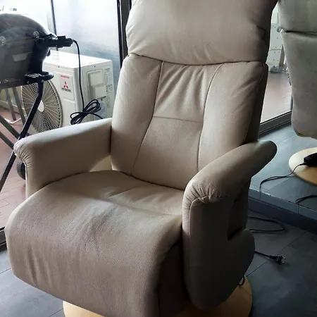 Apartament Vue Mer, Balcon Face Port De Garavan, Et Gare A Pied *