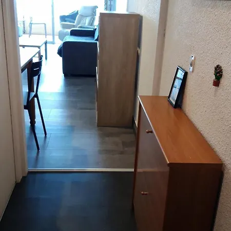 Vue Mer, Balcon Face Port De Garavan, Et Gare à Pied * Mentone