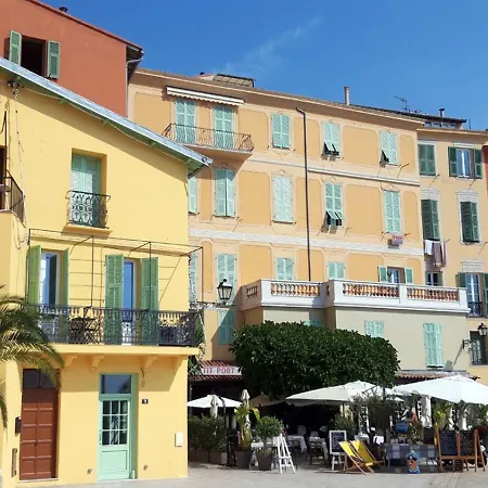 Vue Mer, Balcon Face Port De Garavan, Et Gare A Pied