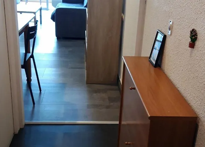 Vue Mer, Balcon Face Port De Garavan, Et Gare A Pied * 멍똥