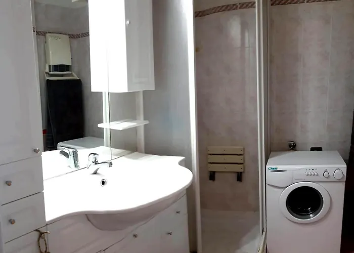 아파트 Vue Mer, Balcon Face Port De Garavan, Et Gare A Pied *